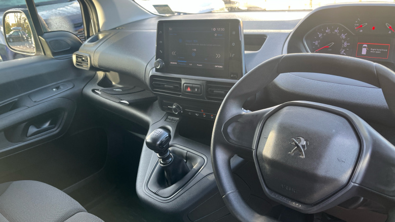 Peugeot Partner Long Diesel 950 1.5 BlueHDi 100 Professional Premium + Van